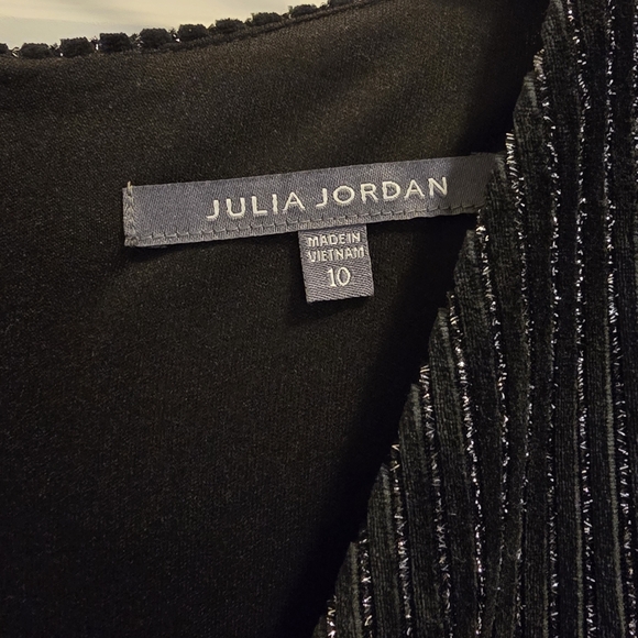 Julia Jordan Stripped Velvit Dress - Picture 2 of 4